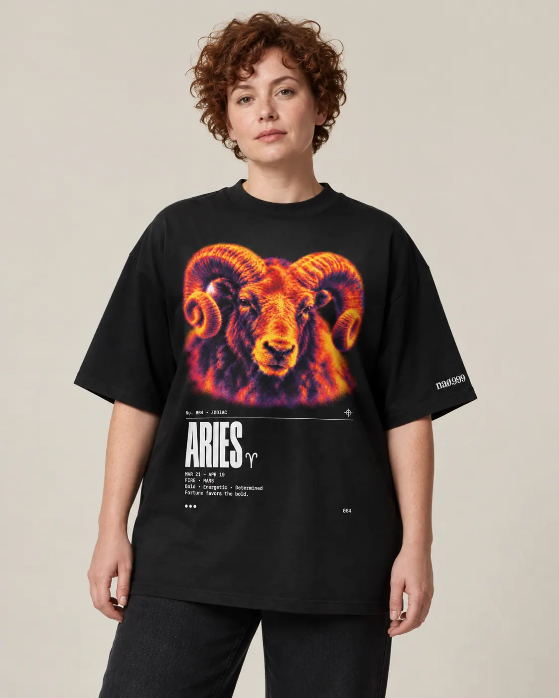 Aries, t-shirt noir, porte