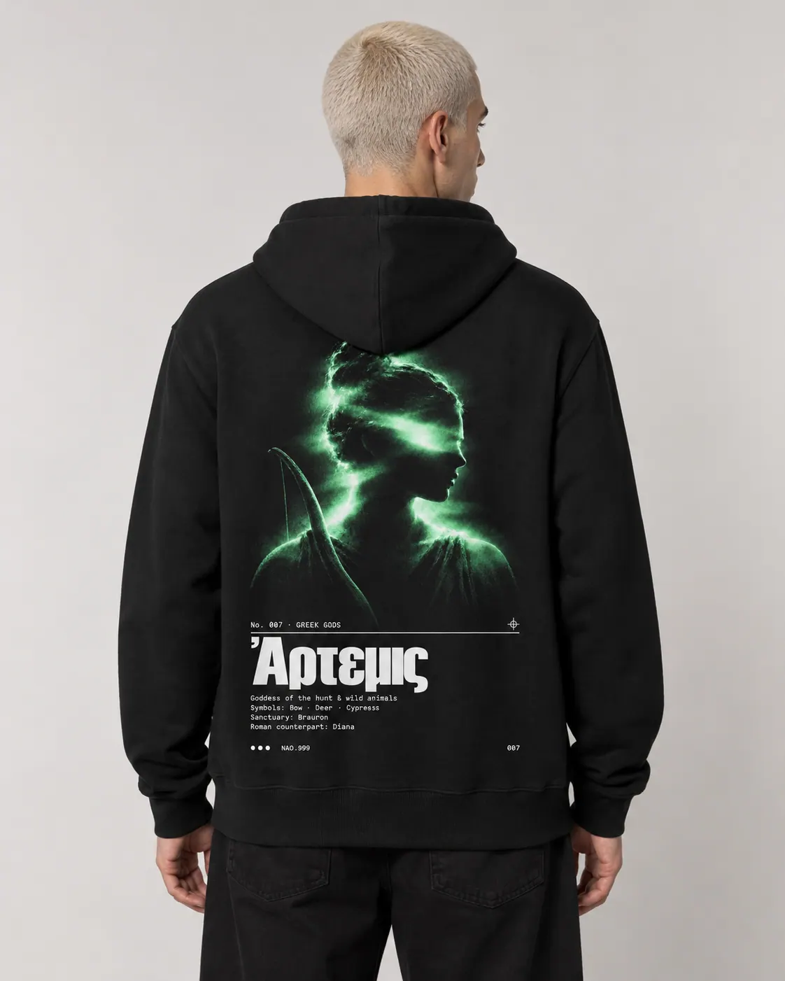 Artémis, hoodie noir, porte